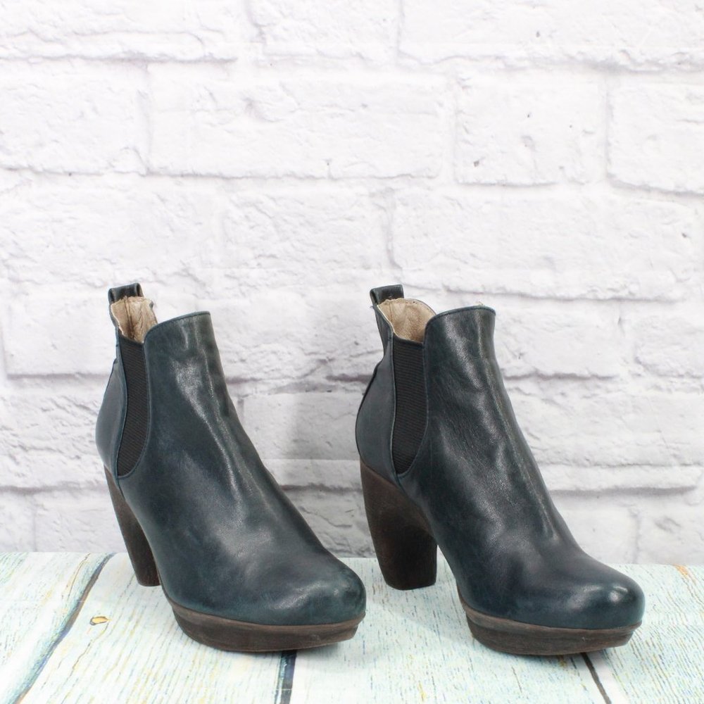 Eric Michael Web Shoemakers Blue Leather Slip On Chelsea Boots Size 8 - 8.5 - Picture 3 of 9